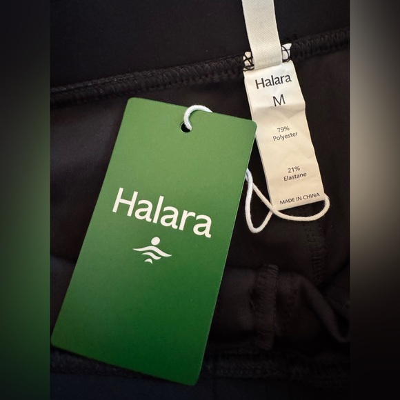 Halara Black Wide-Leg Pull on Medium Pants. - Picture 5 of 6